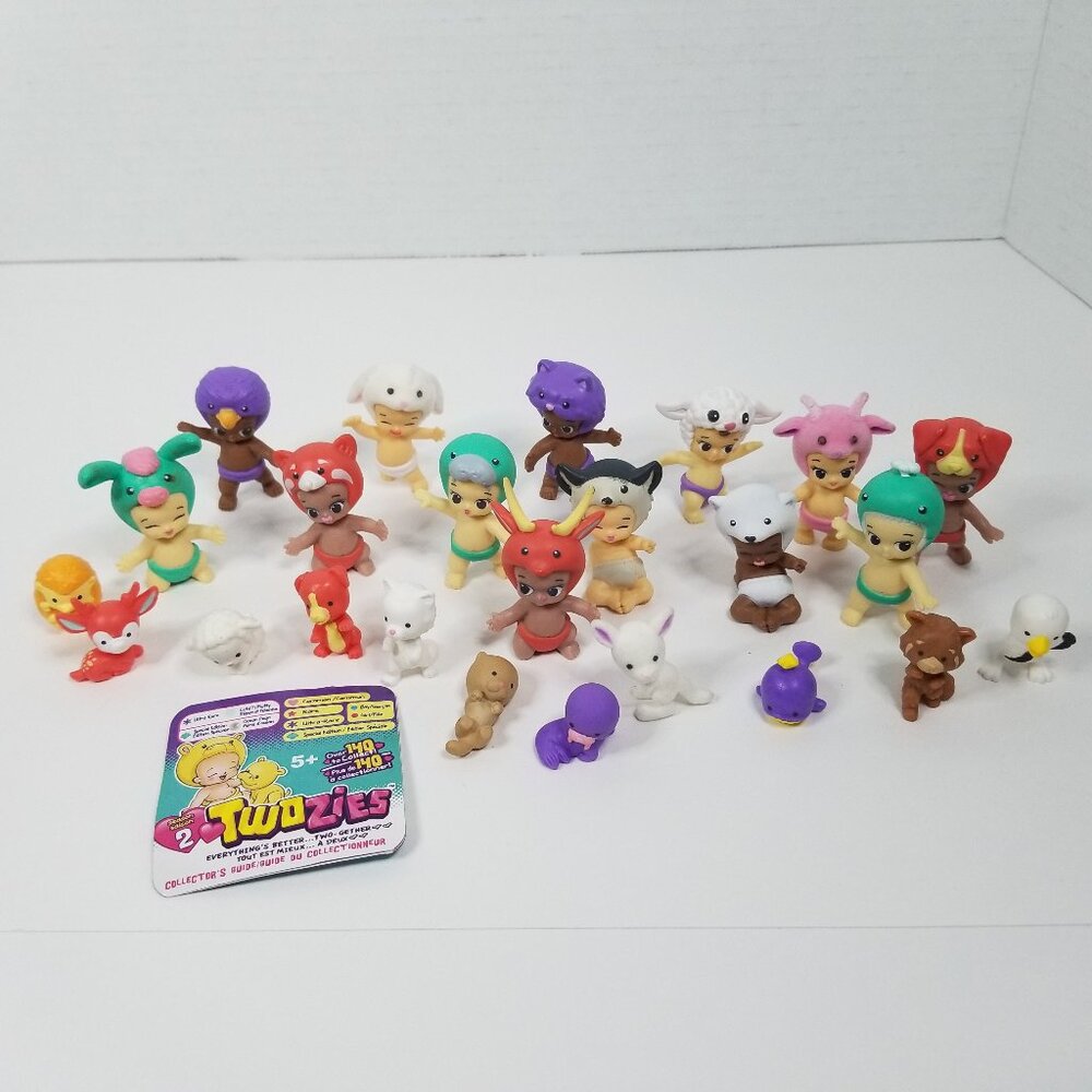 24 Piece Lot of Twozies Moose Toys